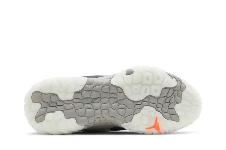 Jordan Delta 2 Grey Black Tan