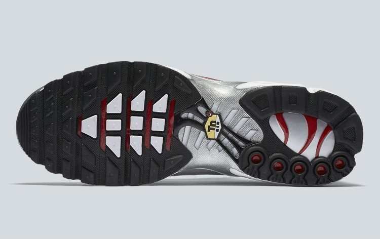 Nike Air Max Plus Silver Bullet