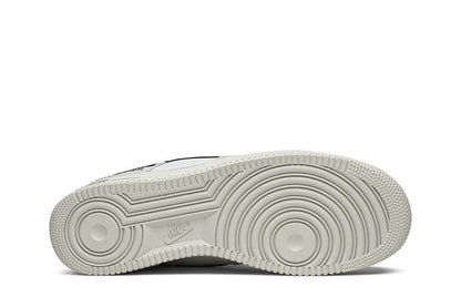 Nike Air Force 1 Low Gore-Tex White Sail Black