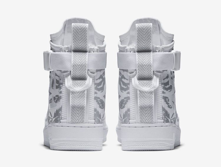 Nike SF Air Force 1 Mid Winter Camo