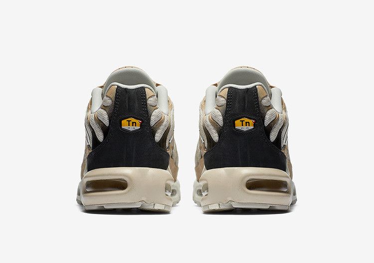 Nike Air Max Plus Light Bone