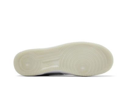 Nike Air Force 1 '07 LV8 Pure Platinum Light Carbon