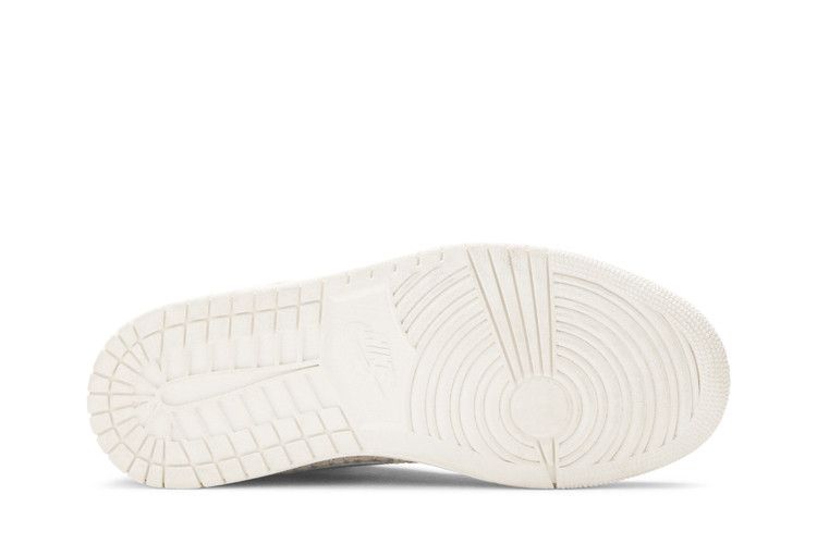 Jordan 1 Retro High Mica Green (Women's)