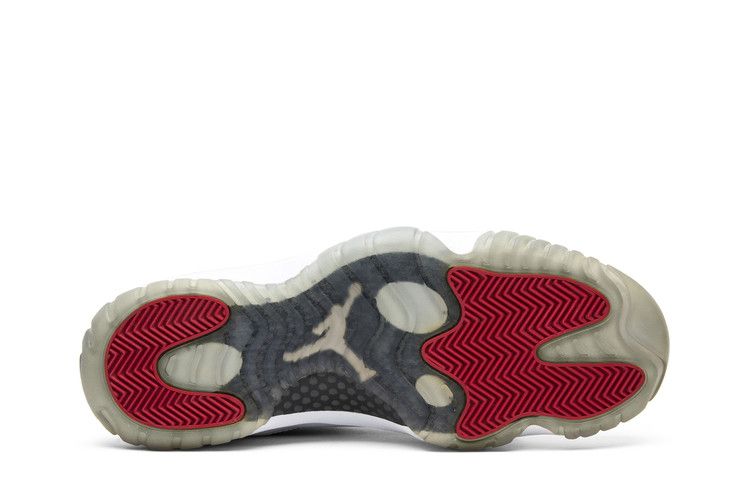 Jordan 11 Retro Low Tuxedo