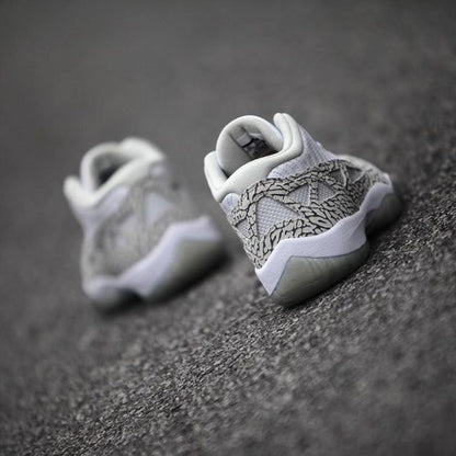 Jordan 11 Retro Low IE Cobalt (2015)