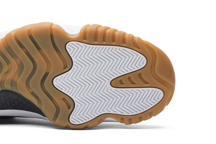 Jordan 11 Retro Low Midnight Navy