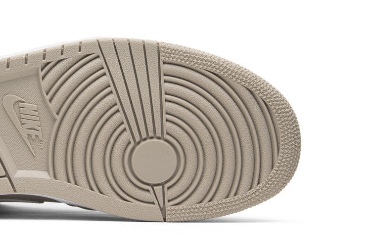 Jordan 1 Mid Desert Sand