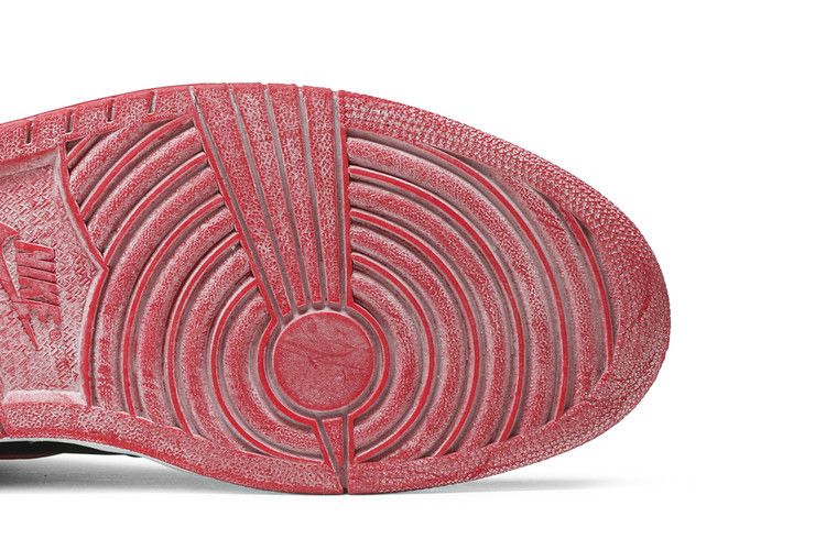 Jordan 1 Retro Bred (1994)