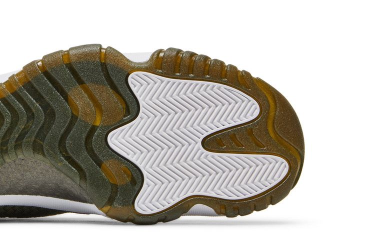 Jordan Future Iguana