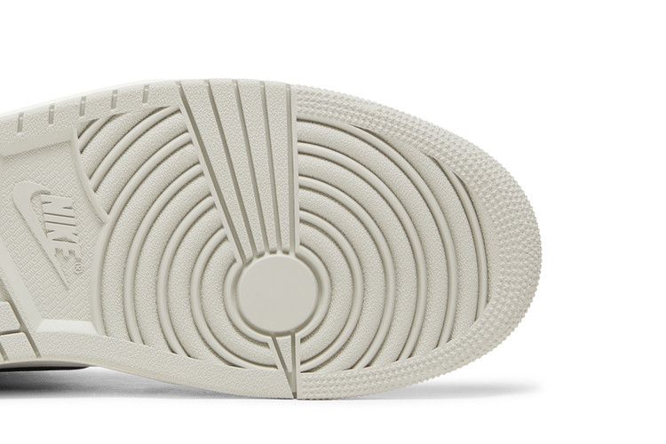 Jordan 1 Retro High OG White Cement