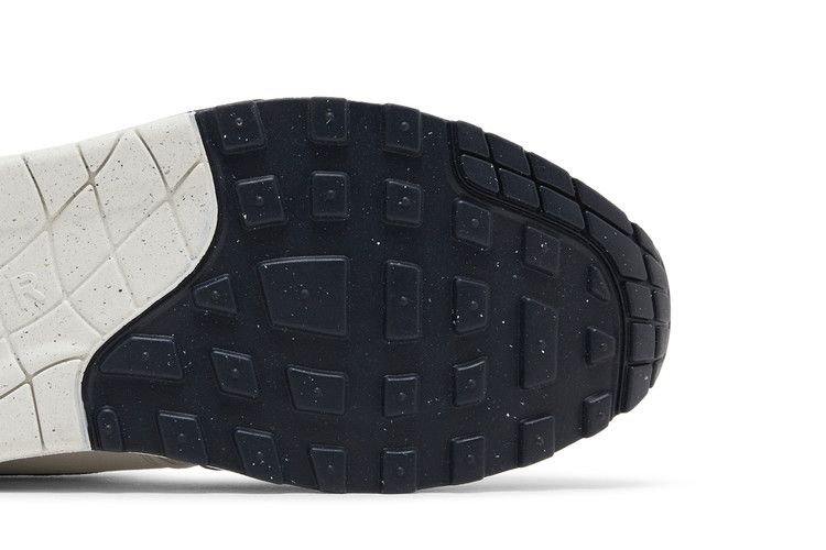 Nike Air Max 1 Platinum Tint Dark Obsidian