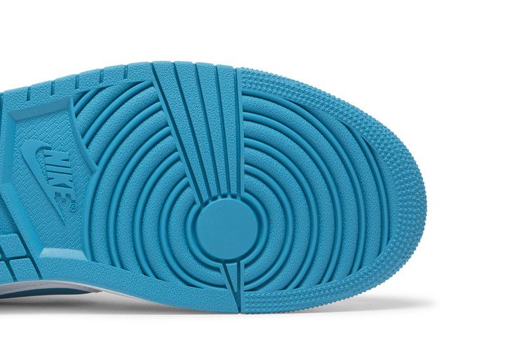 Jordan 1 Low FlyEase White Aquatone Celestial Gold