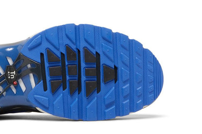 Nike Air Max Plus Social F.C.