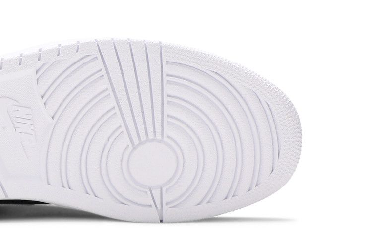 Jordan 1 Retro Mid Black White