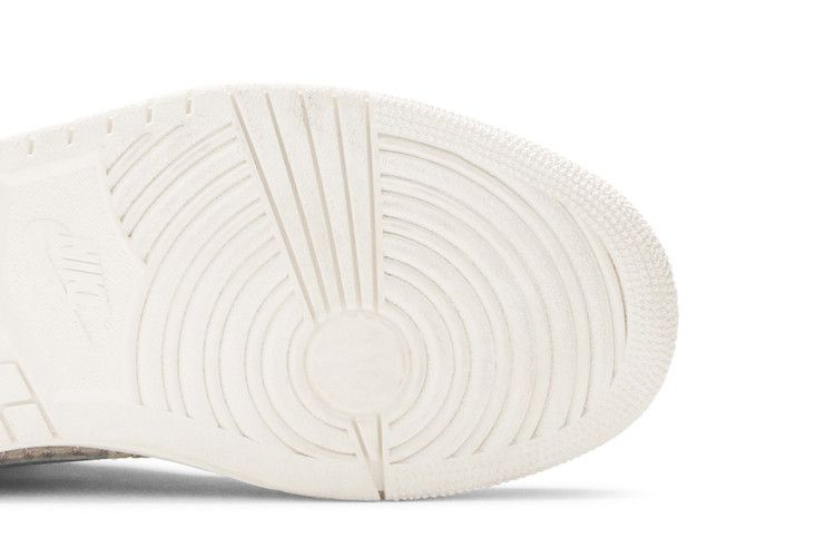 Jordan 1 Retro High Mica Green (Women's)