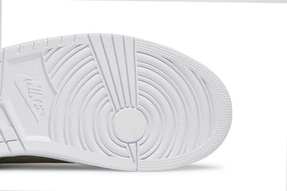 Jordan 1 Centre Court Oil Green