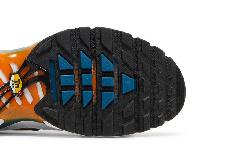 Nike Air Max Plus Hiking Carabiner White Kumquat Marina