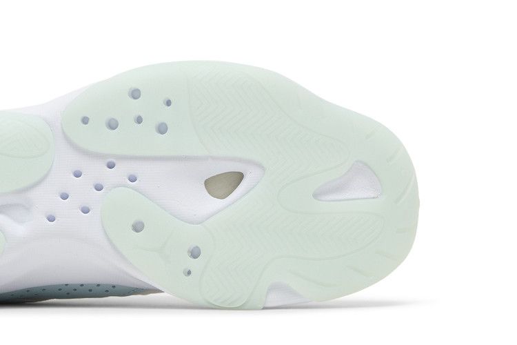 Jordan 11 CMFT Low Igloo (Women's)