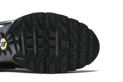 Nike Air Max Plus La Requin Black