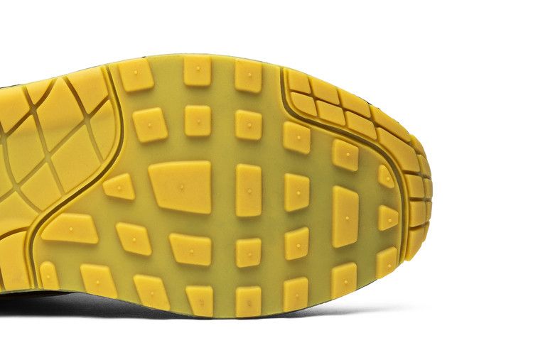 Nike Air Max 1 Livestrong