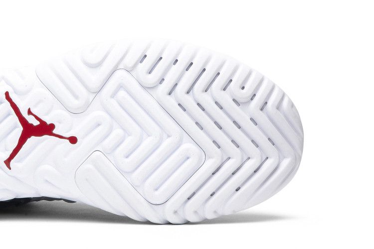 Jordan Apex Utility Flight Utility