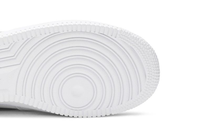 Nike Air Force 1 Low '07 LV8 Red