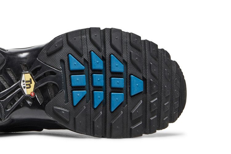 Nike Air Max Plus Off Noir Black Enamel Green