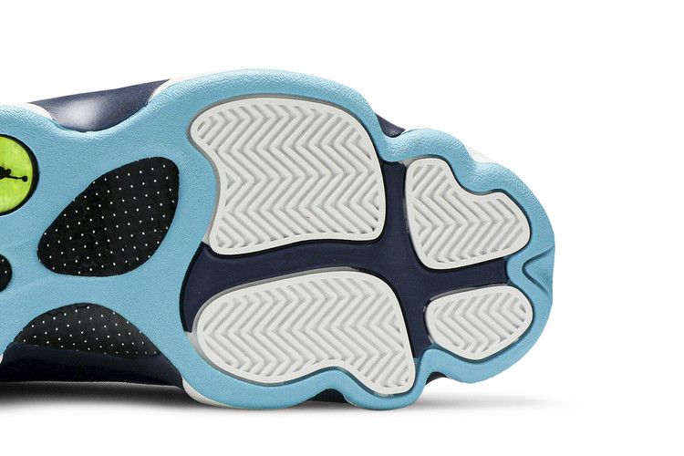 Jordan 13 Retro Low Hornets