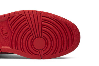 Jordan 1 Retro Bred (2001)