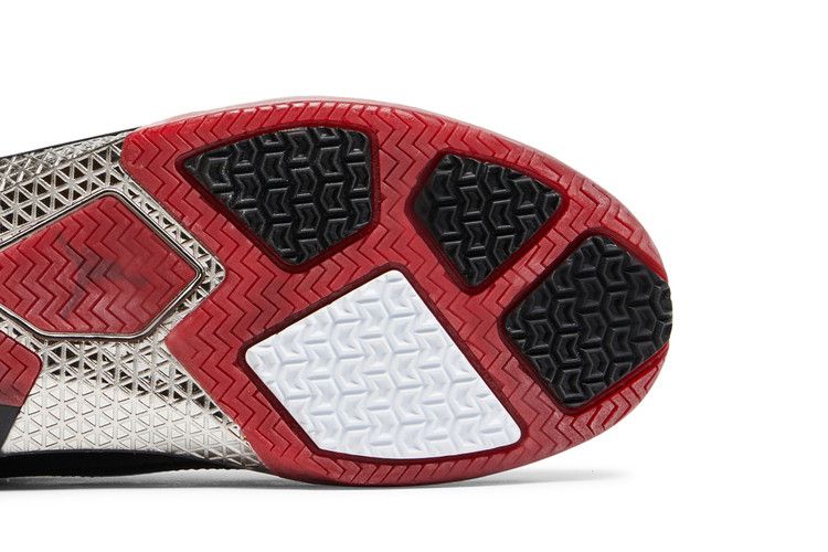 Jordan 22 OG Black Varisty Red 5 8ths