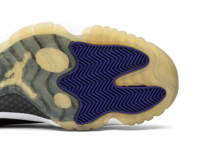 Jordan 11 Retro Concord (2000)