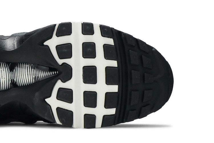 Nike Air Max 95 Essential Black Smoke Grey
