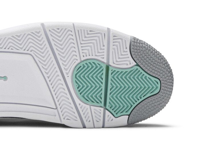 Jordan Son Of Mars Low Wolf Grey