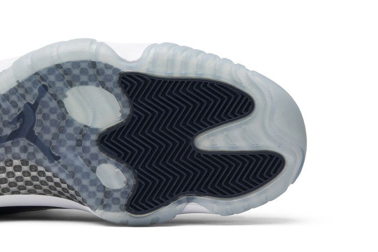 Jordan 11 Retro Low Georgetown