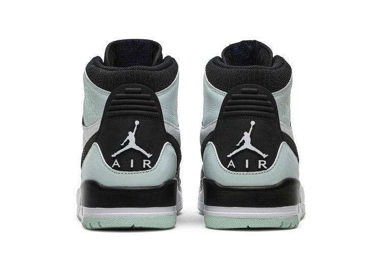 Jordan Legacy 312 Igloo