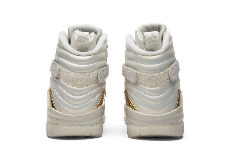 Jordan 8 Retro Champagne