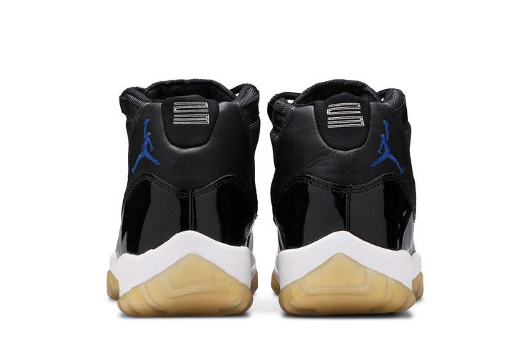 Jordan 11 Retro Space Jam (2000)