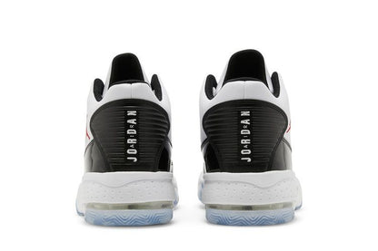 Jordan Max Aura 2 White Black Gym Red