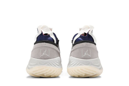 Jordan Delta Breathe Clear Medium Grey