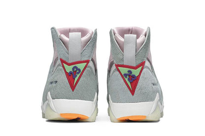 Jordan 7 Retro Neutral Grey