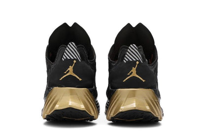 Jordan Zoom Trunner Ultimate Black Metallic Gold