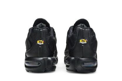 Nike Air Max Plus Triple Black Leather