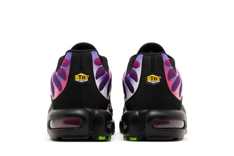 Nike Air Max Plus Rebellious Air Fireberry