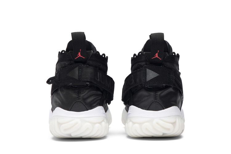 Jordan Proto React Black White