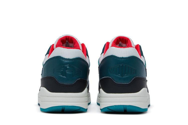 Nike Air Max 1 LeBron James Liverpool F.C.