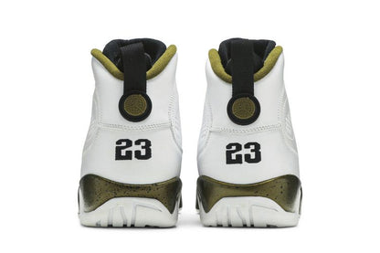 Jordan 9 Retro Statue