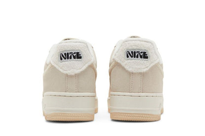 Nike Air Force 1 Low '07 SE Sanddrift Gum Fleece (Women's)