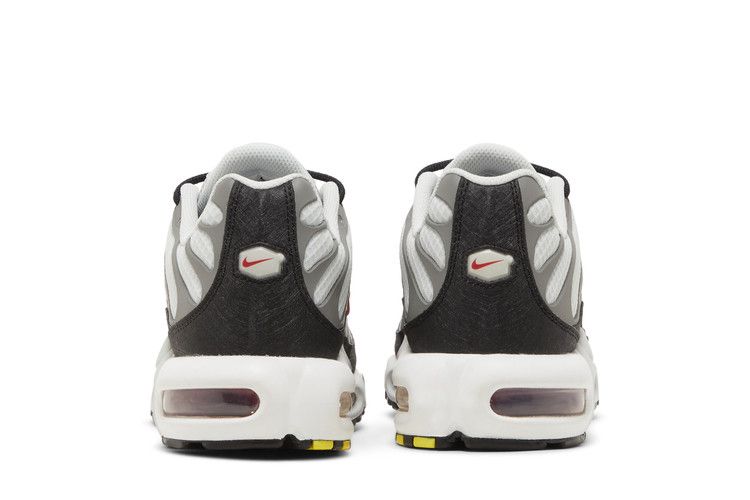 Nike Air Max Plus Photon Dust Varsity Red