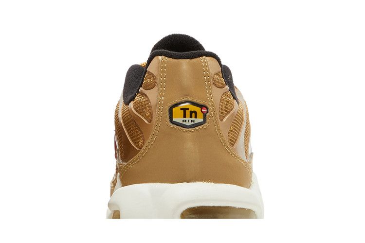 Nike Air Max Plus Metallic Gold (2018) (Women's)