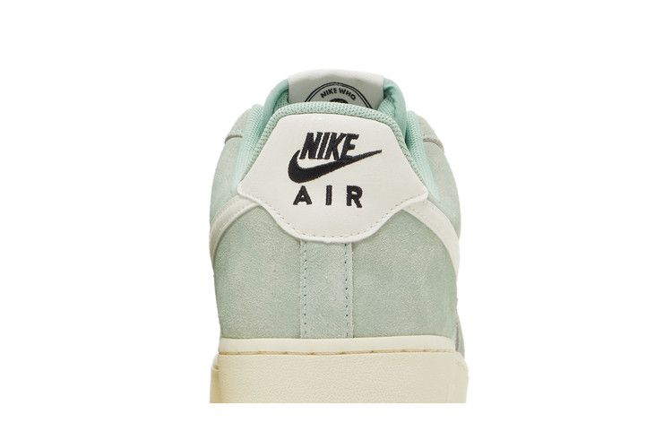 Nike Air Force 1 Low '07 LV8 Certified Fresh Enamel Green